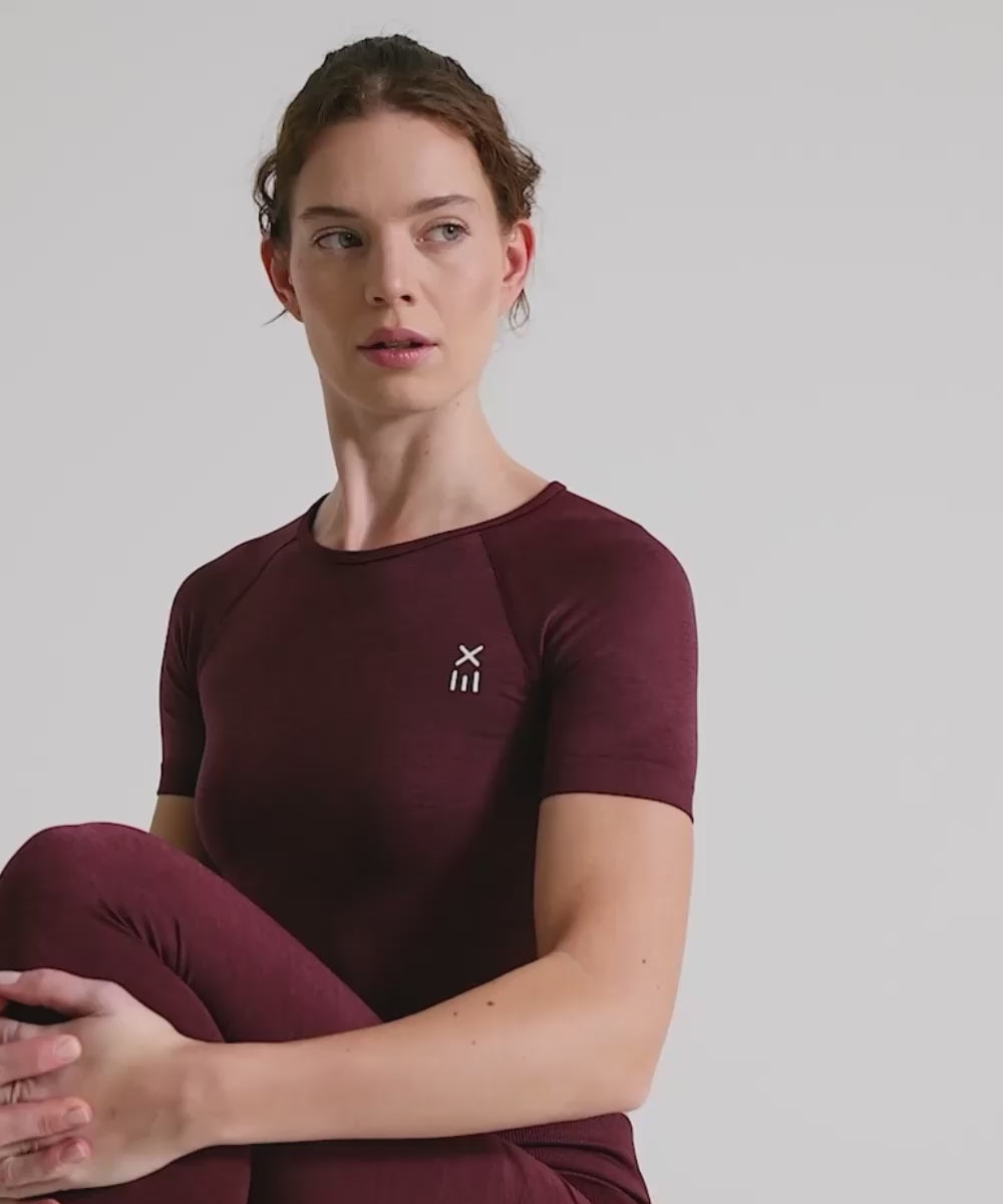 Definex Seamless Spor T-shirt — Cherry, Video 1