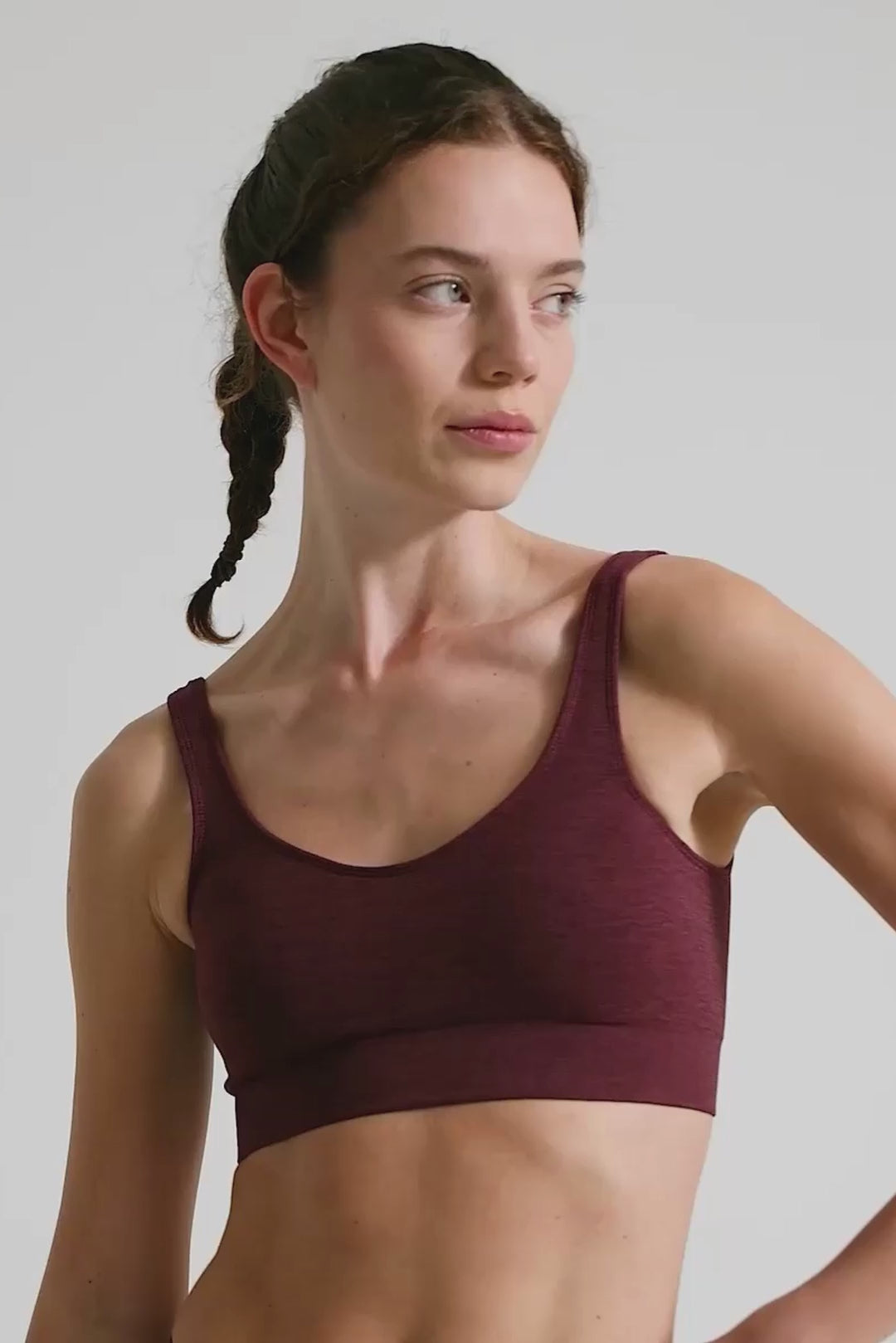 Definex Seamless Spor Kapalı Bralet — Cherry, Video