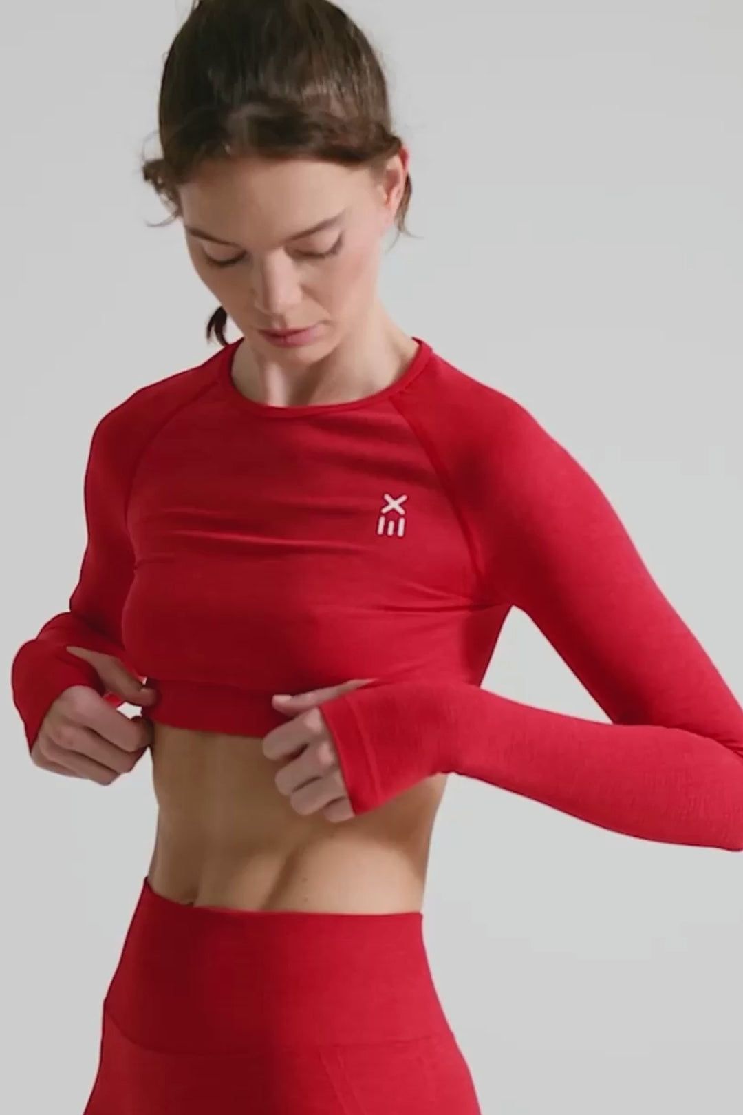 Definex Seamless Spor Crop Long — Scarlet, Video 1
