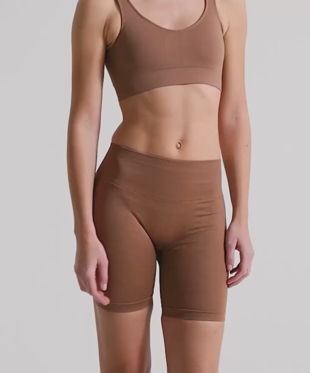 Definex Seamless Spor Tayt Şort — Mousse, Video 1