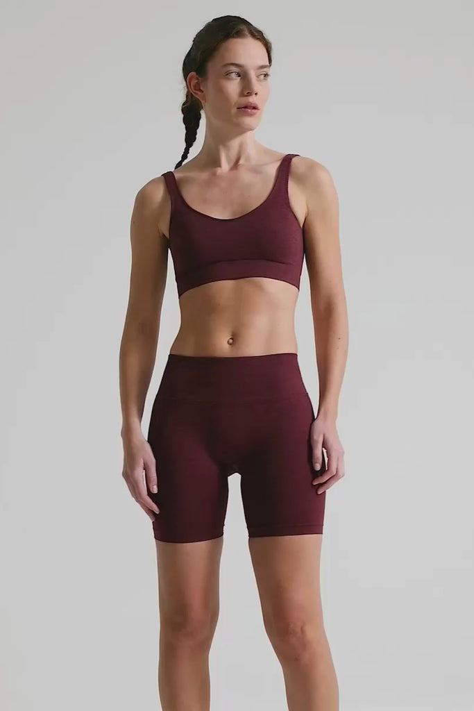 Definex Seamless Spor Tayt Şort — Cherry, Video 1